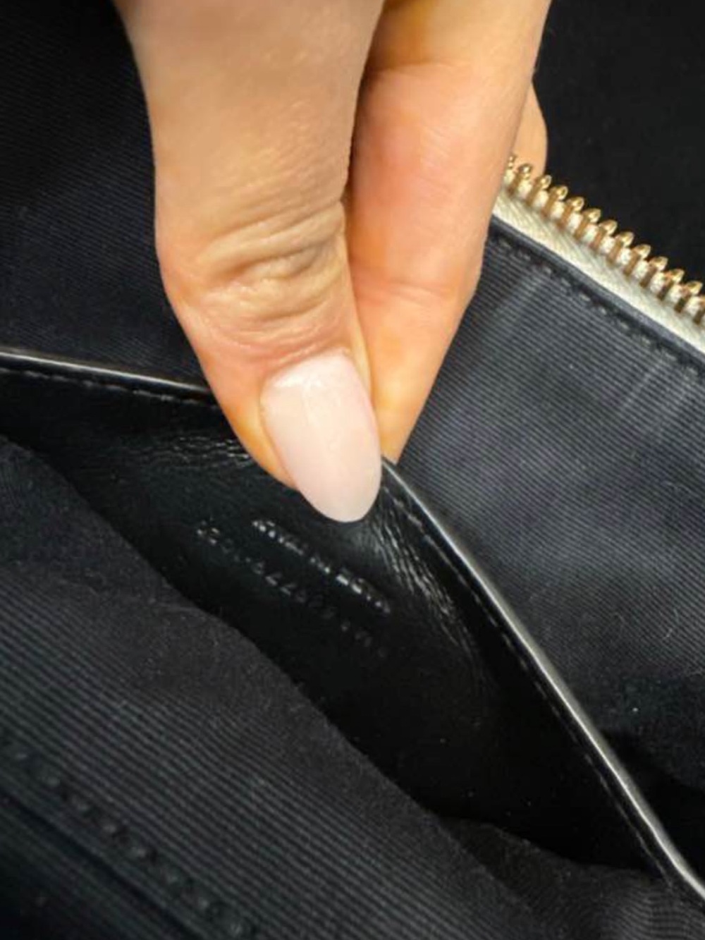 Saint Laurent 80s Vanity Crossbody Bag - Picture 7 of 9